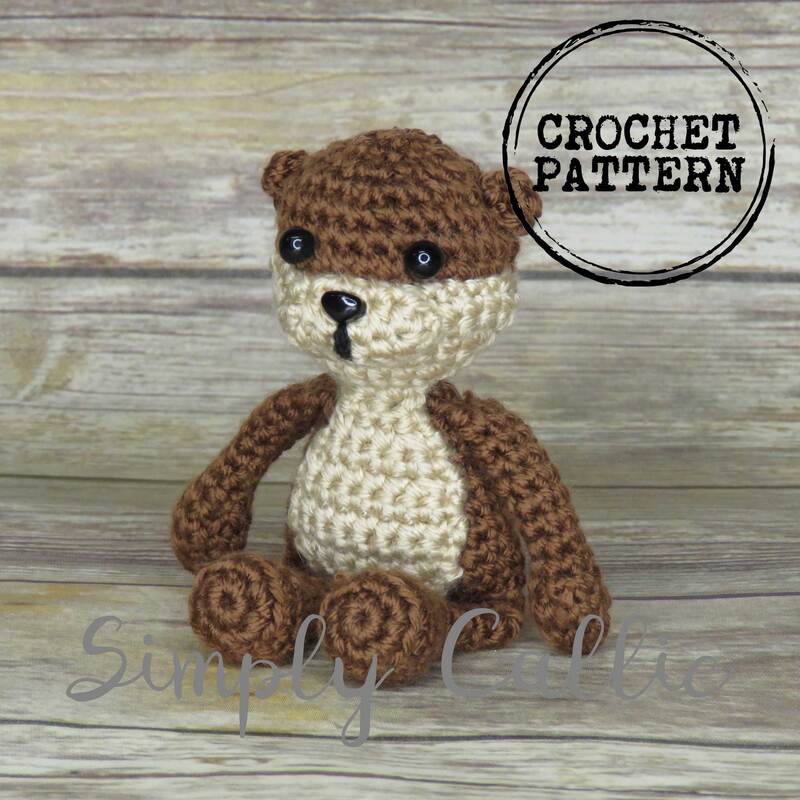 Otter amigurumi crochet pattern.
